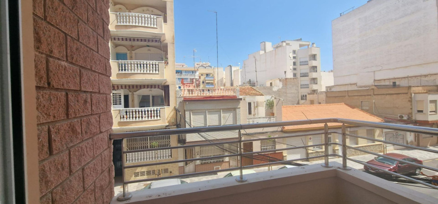 Torrevieja, Alicante, 2 Bedrooms Bedrooms, ,1 BathroomBathrooms,Apartment,Resale,75632138078902992