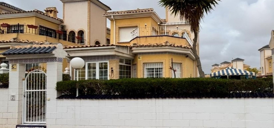 Algorfa, Alicante, 3 Bedrooms Bedrooms, ,2 BathroomsBathrooms,Villa,Resale,0,7563273854718657