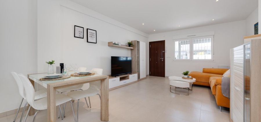 Torrevieja, Alicante, 2 Bedrooms Bedrooms, ,2 BathroomsBathrooms,Bungalow,Resale,0,7563274968351588