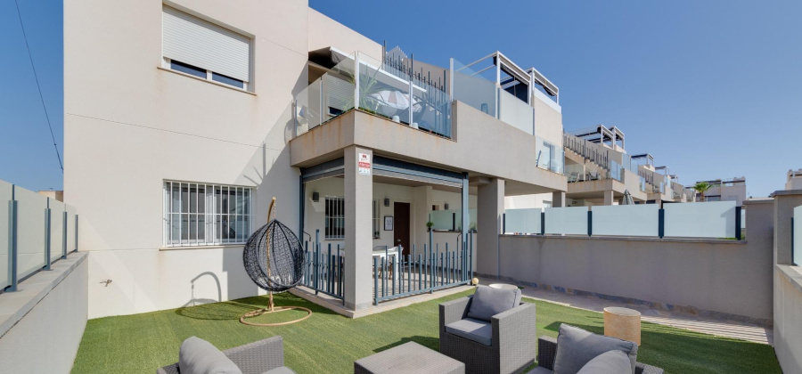 Torrevieja, Alicante, 2 Bedrooms Bedrooms, ,2 BathroomsBathrooms,Bungalow,Resale,0,7563274968351588