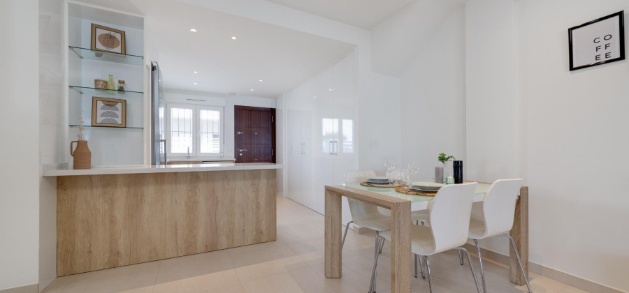 Torrevieja, Alicante, 2 Bedrooms Bedrooms, ,2 BathroomsBathrooms,Bungalow,Resale,0,7563274968351588