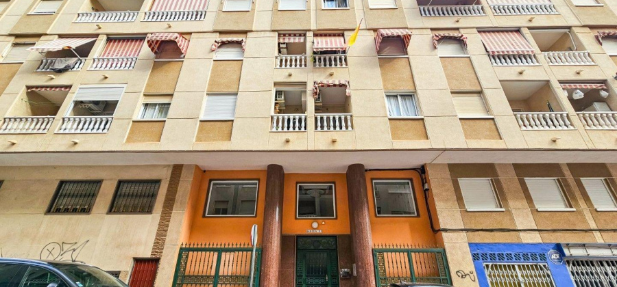 Torrevieja, Alicante, 3 Bedrooms Bedrooms, ,1 BathroomBathrooms,Apartment,Resale,0,7563275166366338
