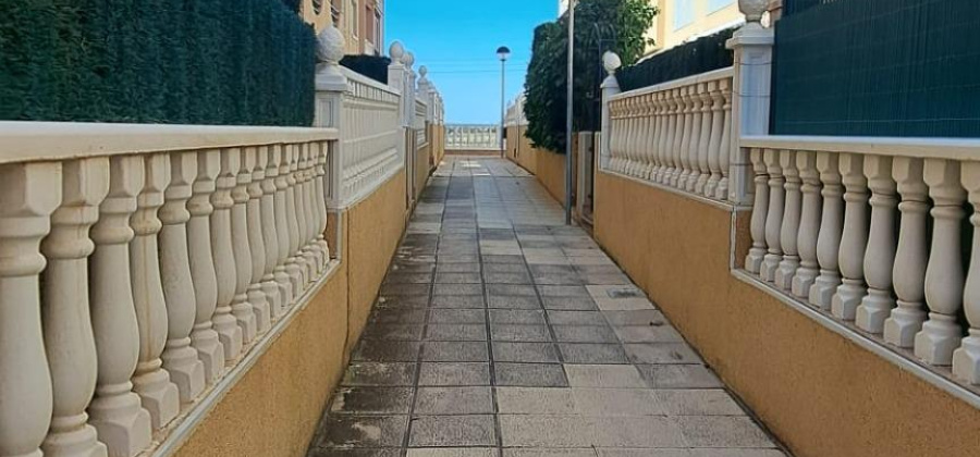 Torrevieja, Alicante, 2 Bedrooms Bedrooms, ,1 BathroomBathrooms,Apartment,Resale,0,7563290741655251