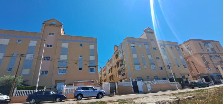 Torrevieja, Alicante, 2 Bedrooms Bedrooms, ,1 BathroomBathrooms,Apartment,Resale,0,7563290741655251