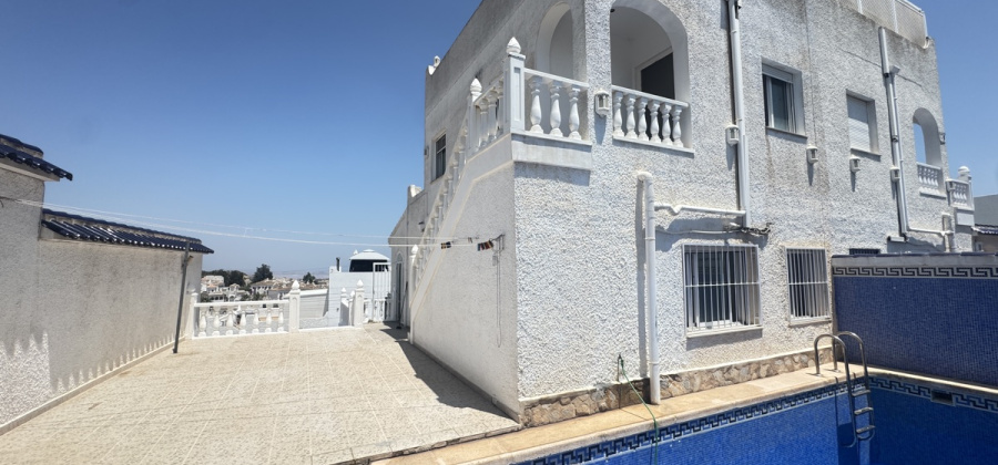 Villamartin, Alicante, 3 Bedrooms Bedrooms, ,3 BathroomsBathrooms,Townhouse,Resale,0,10318682729718628