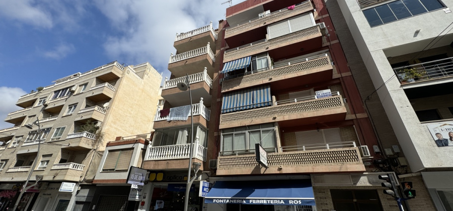 Torrevieja, Alicante, 3 Bedrooms Bedrooms, ,1 BathroomBathrooms,Apartment,Resale,0,10318686237340532