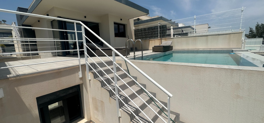 San Miguel de Salinas, Alicante, 5 Bedrooms Bedrooms, ,4 BathroomsBathrooms,Villa,Resale,0,27116082252416964