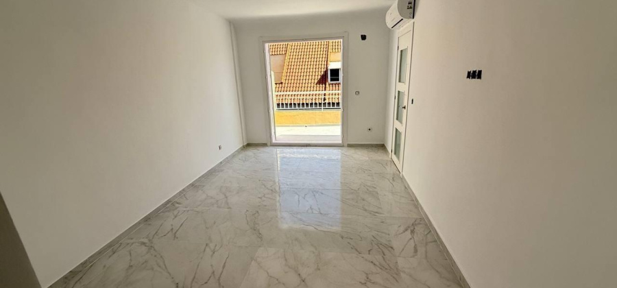 Torrevieja, Alicante, 2 Bedrooms Bedrooms, ,1 BathroomBathrooms,Apartment,Resale,0,75632100468222912