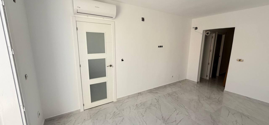 Torrevieja, Alicante, 2 Bedrooms Bedrooms, ,1 BathroomBathrooms,Apartment,Resale,0,75632100468222912