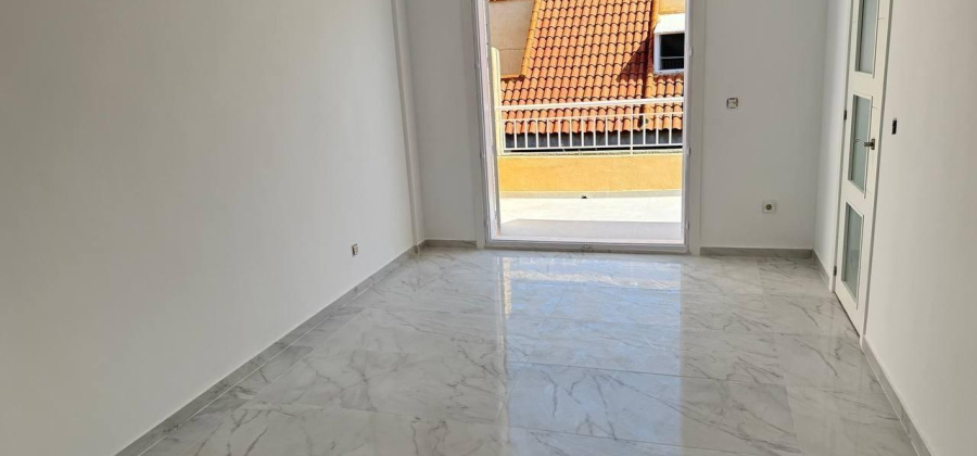 Torrevieja, Alicante, 2 Bedrooms Bedrooms, ,1 BathroomBathrooms,Apartment,Resale,0,75632100468222912