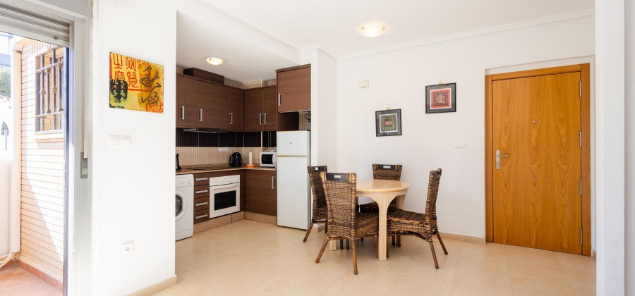 Torrevieja, Alicante, 2 Bedrooms Bedrooms, ,1 BathroomBathrooms,Apartment,Resale,0,75632103441135008