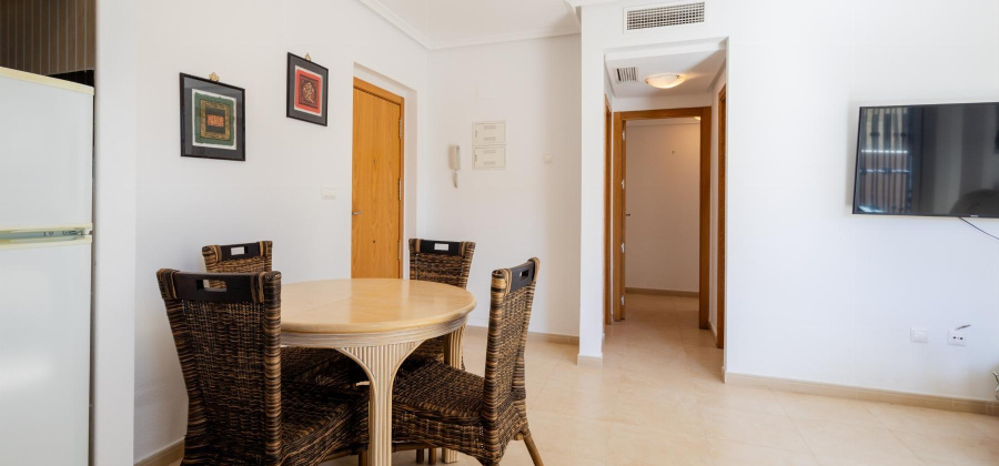 Torrevieja, Alicante, 2 Bedrooms Bedrooms, ,1 BathroomBathrooms,Apartment,Resale,0,75632103441135008