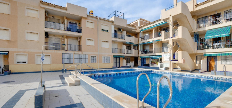 Torrevieja, Alicante, 3 Bedrooms Bedrooms, ,2 BathroomsBathrooms,Apartment,Resale,0,75632109042981728