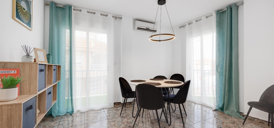 Torrevieja, Alicante, 3 Bedrooms Bedrooms, ,2 BathroomsBathrooms,Apartment,Resale,0,75632109042981728