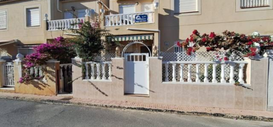 Torrevieja, Alicante, 2 Bedrooms Bedrooms, ,1 BathroomBathrooms,Bungalow,Resale,0,75632146131931792