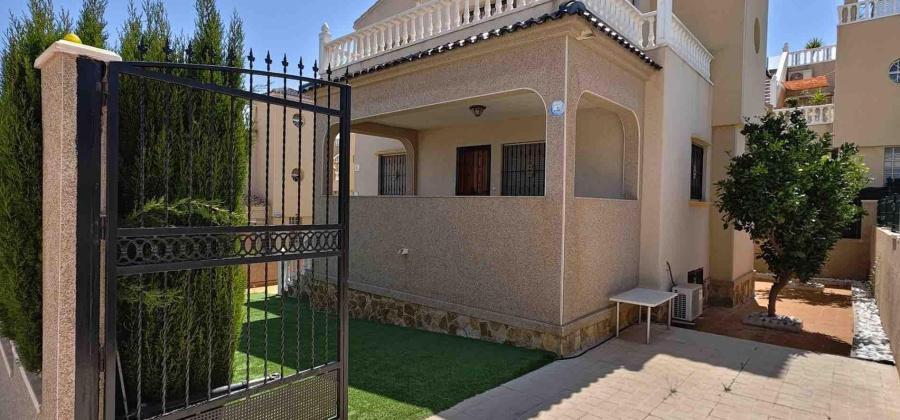 Orihuela Costa, Alicante, 4 Bedrooms Bedrooms, ,2 BathroomsBathrooms,Villa,Resale,0,75632155968710336