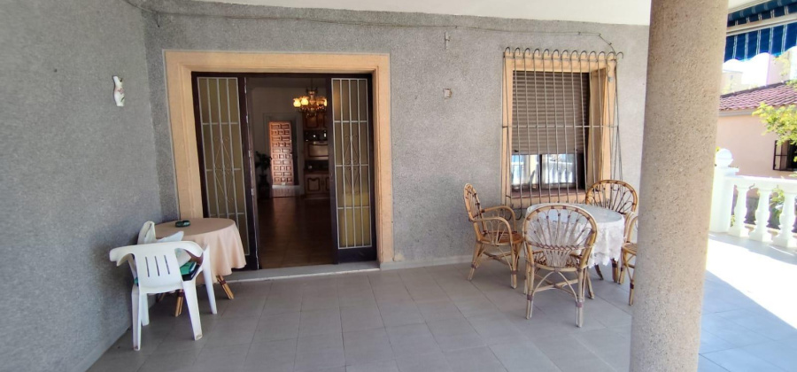 Torrevieja, Alicante, 4 Bedrooms Bedrooms, ,2 BathroomsBathrooms,Villa,Resale,0,75632156501513568