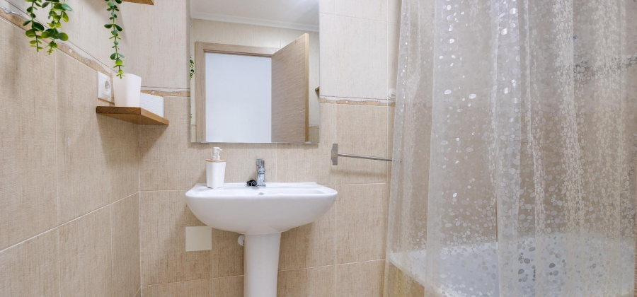 Torrevieja, Alicante, 3 Bedrooms Bedrooms, ,2 BathroomsBathrooms,Apartment,Resale,0,75632164657124464