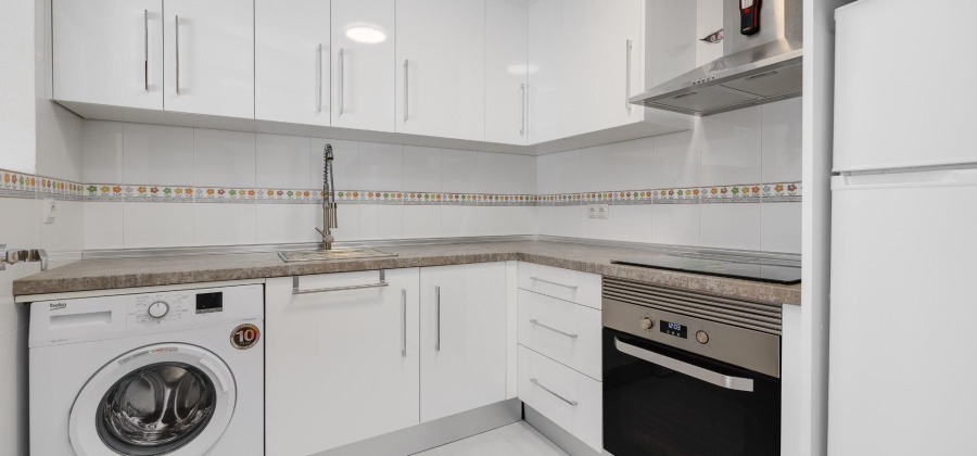 Torrevieja, Alicante, 3 Bedrooms Bedrooms, ,2 BathroomsBathrooms,Apartment,Resale,0,75632164657124464