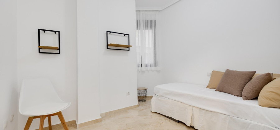Torrevieja, Alicante, 3 Bedrooms Bedrooms, ,2 BathroomsBathrooms,Apartment,Resale,0,75632164657124464