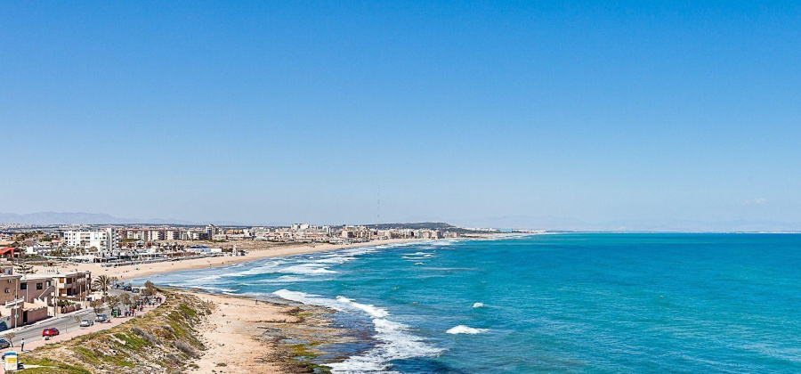 Torrevieja, Alicante, 2 Bedrooms Bedrooms, ,2 BathroomsBathrooms,Apartment,Resale,0,75632165685787600
