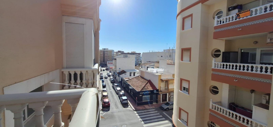 Torrevieja, Alicante, 3 Bedrooms Bedrooms, ,1 BathroomBathrooms,Apartment,Resale,0,75632169222435728