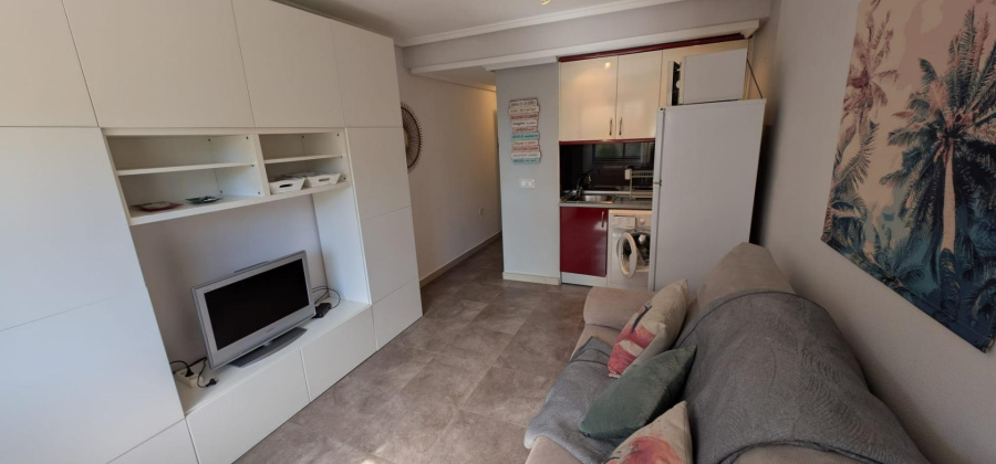 Torrevieja, Alicante, 2 Bedrooms Bedrooms, ,1 BathroomBathrooms,Apartment,Resale,0,75632169257380272