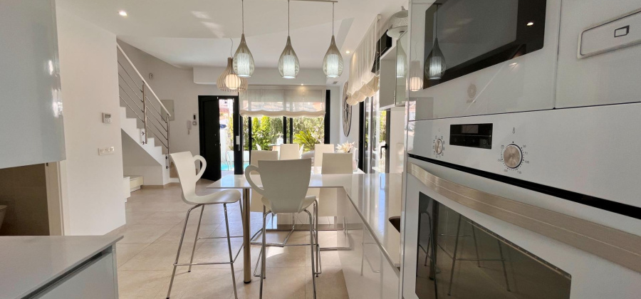 Orihuela Costa, Alicante, 3 Bedrooms Bedrooms, ,3 BathroomsBathrooms,Townhouse,Resale,0,75632169670245072
