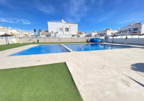 Torrevieja, Alicante, 3 Bedrooms Bedrooms, ,2 BathroomsBathrooms,Townhouse,Resale,0,75632207394085744
