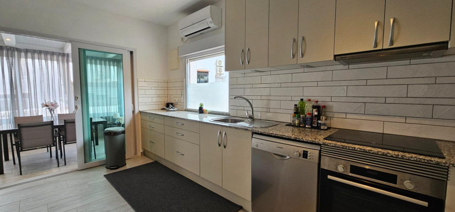 Torrevieja, Alicante, 3 Bedrooms Bedrooms, ,2 BathroomsBathrooms,Townhouse,Resale,0,75632211531912800