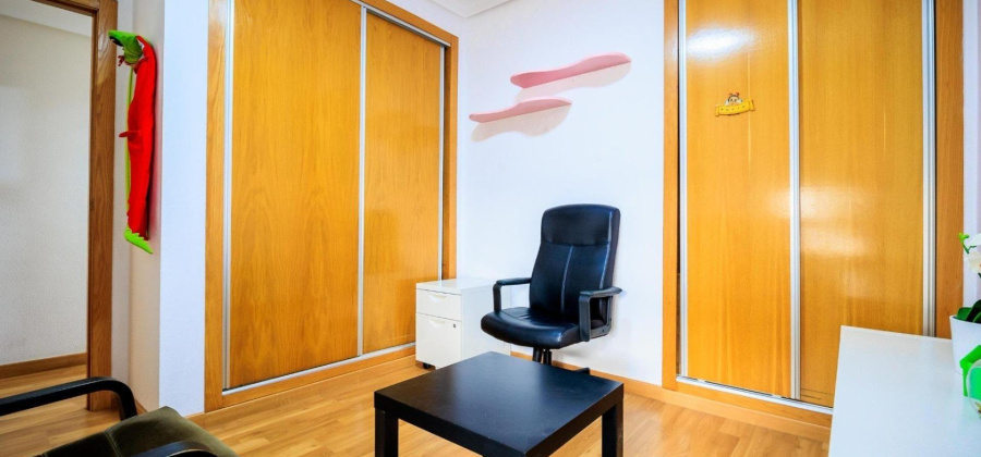 Torrevieja, Alicante, 3 Bedrooms Bedrooms, ,2 BathroomsBathrooms,Apartment,Resale,0,75632211822158416