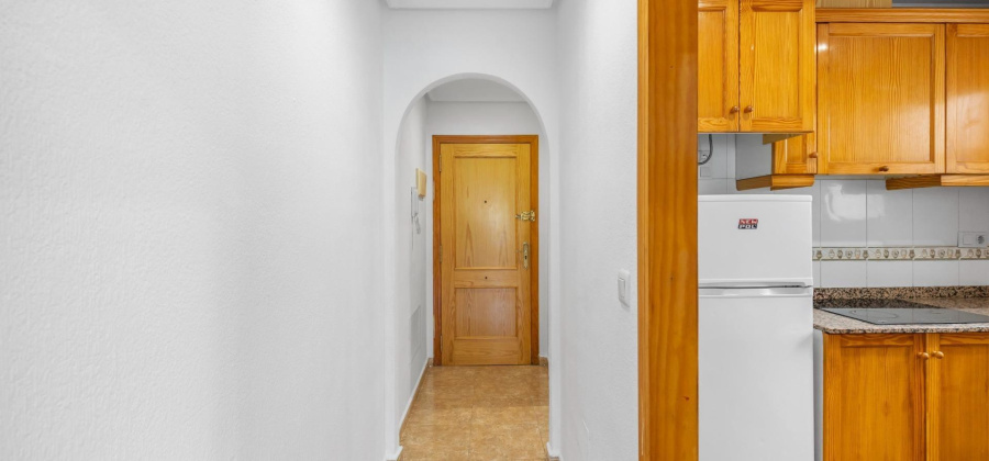Torrevieja, Alicante, 2 Bedrooms Bedrooms, ,1 BathroomBathrooms,Apartment,Resale,0,75632237301486240