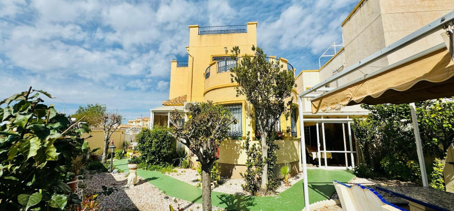 Orihuela Costa, Alicante, 3 Bedrooms Bedrooms, ,2 BathroomsBathrooms,Villa,Resale,0,75632241377065600