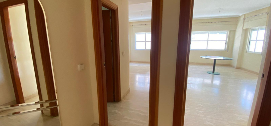 Torrevieja, Alicante, 4 Bedrooms Bedrooms, ,2 BathroomsBathrooms,Apartment,Resale,0,75632279782086576