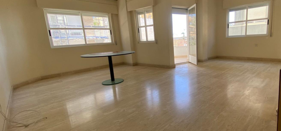 Torrevieja, Alicante, 4 Bedrooms Bedrooms, ,2 BathroomsBathrooms,Apartment,Resale,0,75632279782086576