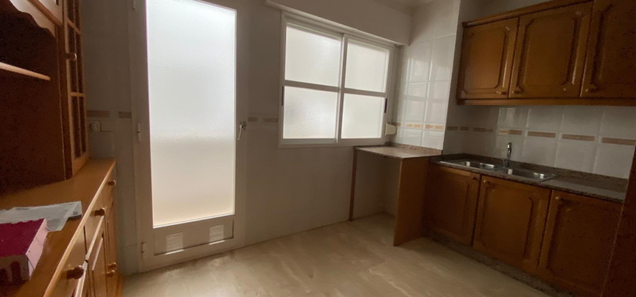 Torrevieja, Alicante, 4 Bedrooms Bedrooms, ,2 BathroomsBathrooms,Apartment,Resale,0,75632279782086576