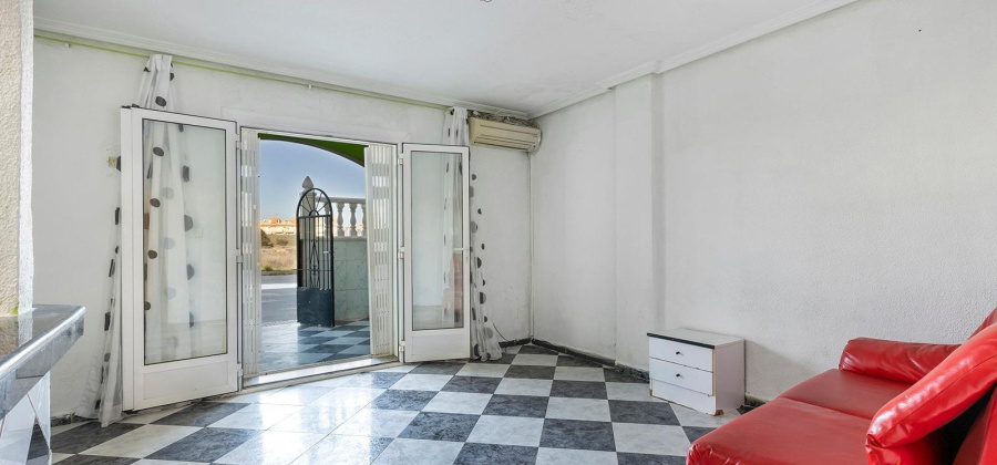 Torrevieja, Alicante, 2 Bedrooms Bedrooms, ,1 BathroomBathrooms,Apartment,Resale,0,75632314951505760