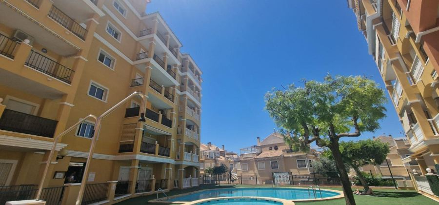 Torrevieja, Alicante, 3 Bedrooms Bedrooms, ,2 BathroomsBathrooms,Apartment,Resale,0,75632513578141248