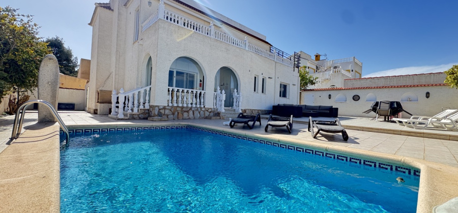 San Miguel de Salinas, Alicante, 5 Bedrooms Bedrooms, ,3 BathroomsBathrooms,Villa,Resale,0,103186177239131504