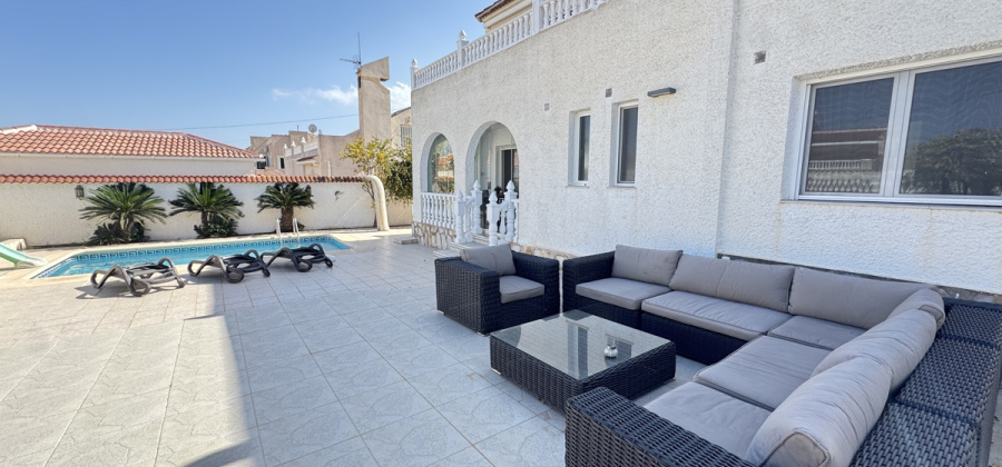 San Miguel de Salinas, Alicante, 5 Bedrooms Bedrooms, ,3 BathroomsBathrooms,Villa,Resale,0,103186177239131504