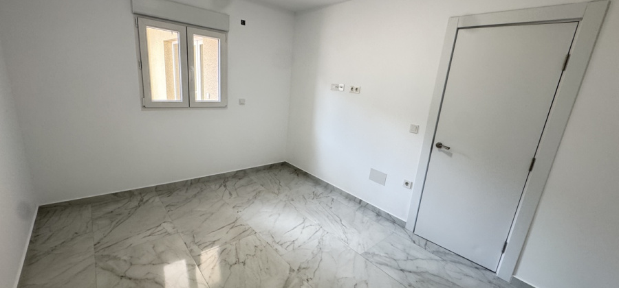 Torrevieja, Alicante, 2 Bedrooms Bedrooms, ,2 BathroomsBathrooms,Apartment,Resale,0,103186216217971536