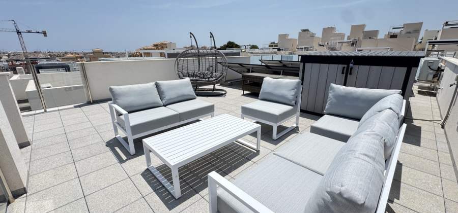 Villamartin, Alicante, 4 Bedrooms Bedrooms, ,4 BathroomsBathrooms,Villa,Resale,0,103186228869049248