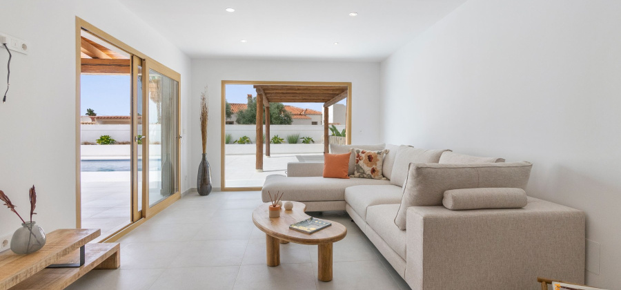 Torrevieja, Alicante, 4 Bedrooms Bedrooms, ,3 BathroomsBathrooms,Villa,Resale,0,103536148571910800