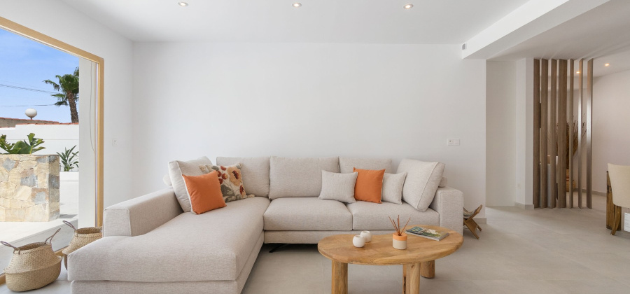 Torrevieja, Alicante, 4 Bedrooms Bedrooms, ,3 BathroomsBathrooms,Villa,Resale,0,103536148571910800