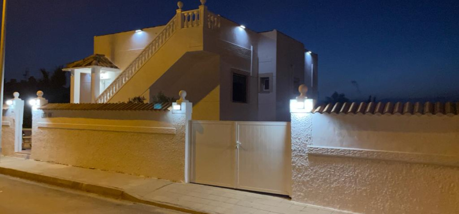 San Miguel de Salinas, Alicante, 4 Bedrooms Bedrooms, ,3 BathroomsBathrooms,Villa,Resale,0,103536156653480544