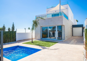 Los Alcazares, Murcia, 3 Bedrooms Bedrooms, ,2 BathroomsBathrooms,Villa,New,0,209559107949954144