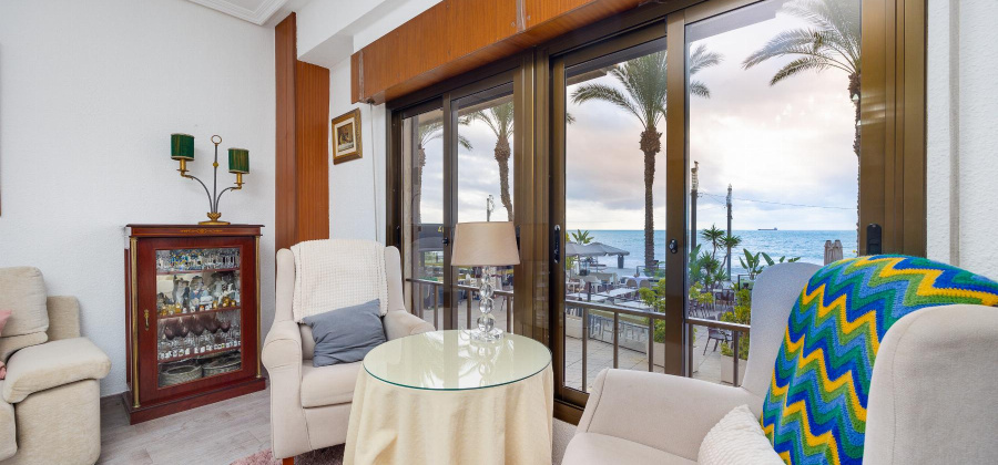 Torrevieja, Alicante, 4 Bedrooms Bedrooms, ,2 BathroomsBathrooms,Apartment,Resale,0,328216280600410560