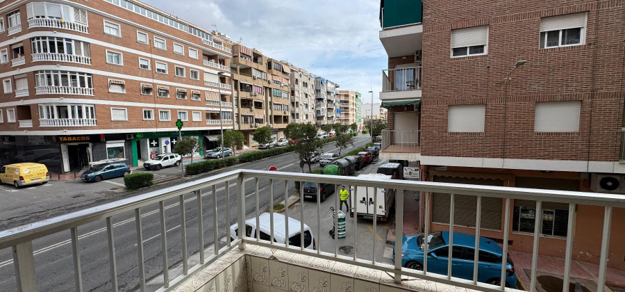 Torrevieja, Alicante, 3 Bedrooms Bedrooms, ,2 BathroomsBathrooms,Apartment,Resale,0,328216281626510912