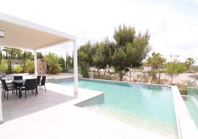 Orihuela Costa, Alicante, 3 Bedrooms Bedrooms, ,2 BathroomsBathrooms,Villa,Resale,0,20992477463989096
