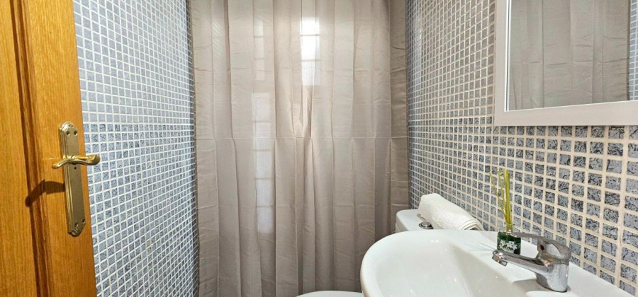 Torrevieja, Alicante, 3 Bedrooms Bedrooms, ,2 BathroomsBathrooms,Villa,Resale,0,75632241630165392